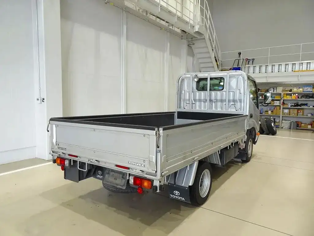 トヨタ トヨエース 小型 平ボディ QDF-KDY231 H25の中古トラック画像2