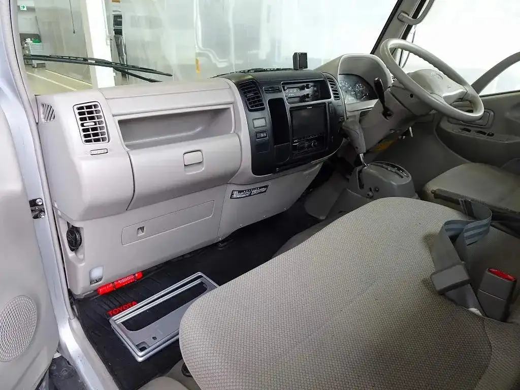 トヨタ トヨエース 小型 平ボディ QDF-KDY231 H25の中古トラック画像9