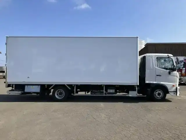 日野 レンジャー 中型/増トン 冷凍冷蔵 低温 パワーゲートの中古トラック画像3