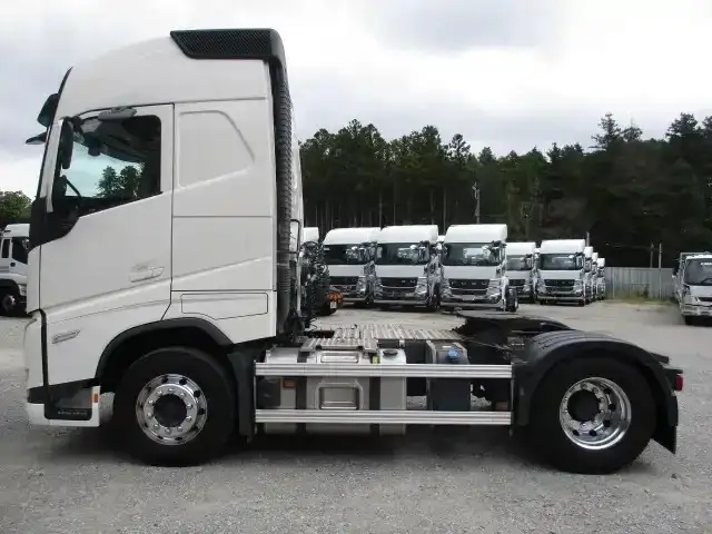 ボルボ トラック 大型 トラクター ハイルーフ 1デフの中古トラック画像5