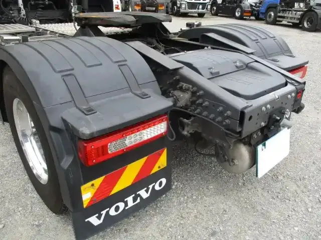 ボルボ トラック 大型 トラクター ハイルーフ 1デフの中古トラック画像10
