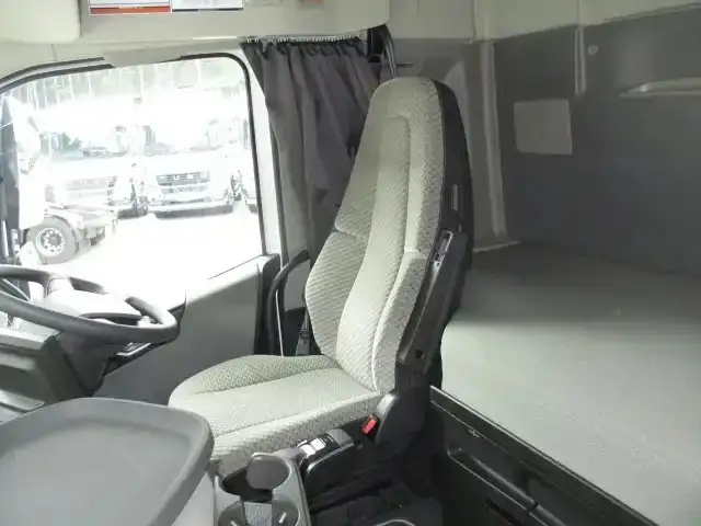 ボルボ トラック 大型 トラクター ハイルーフ 1デフの中古トラック画像11