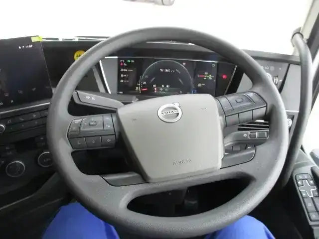 ボルボ トラック 大型 トラクター ハイルーフ 1デフの中古トラック画像13