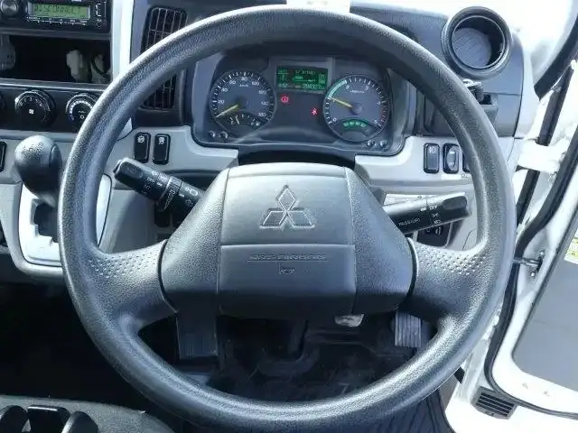 三菱 キャンター 小型 冷凍冷蔵 低温 床アルミの中古トラック画像13