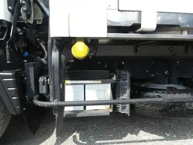 三菱 キャンター 小型 冷凍冷蔵 低温 床アルミの中古トラック画像16