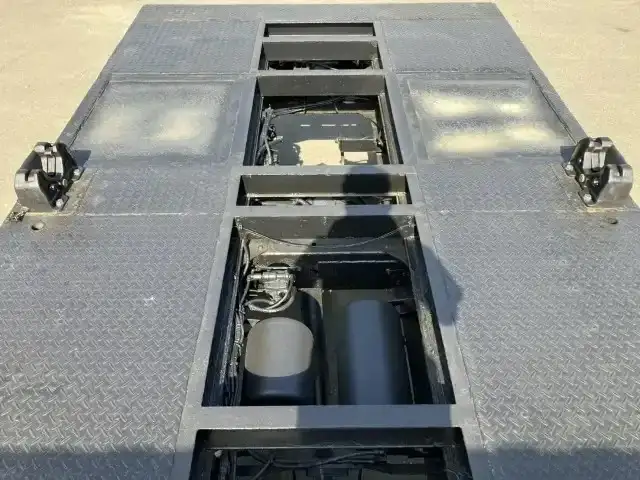 三菱 スーパーグレート 大型 平ボディ ベッド BDG-FP50JX改の中古トラック画像7