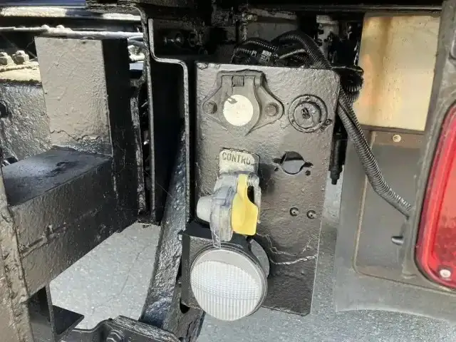 三菱 スーパーグレート 大型 平ボディ ベッド BDG-FP50JX改の中古トラック画像19