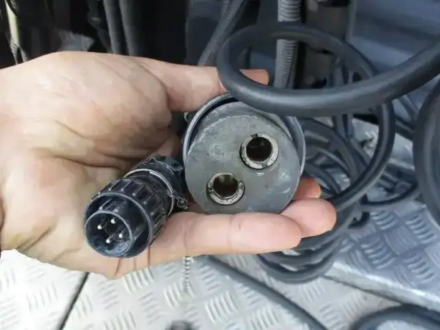 日野 プロフィア 大型 トラクター ハイルーフ 1デフの中古トラック画像7