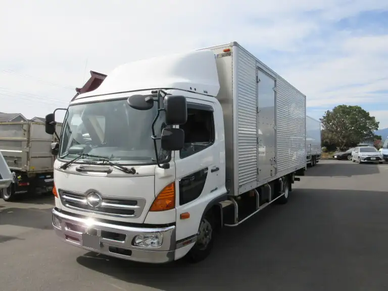 日野 レンジャー 中型/増トン アルミバン パワーゲート 床鉄板 の中古トラック【車両No.200078】