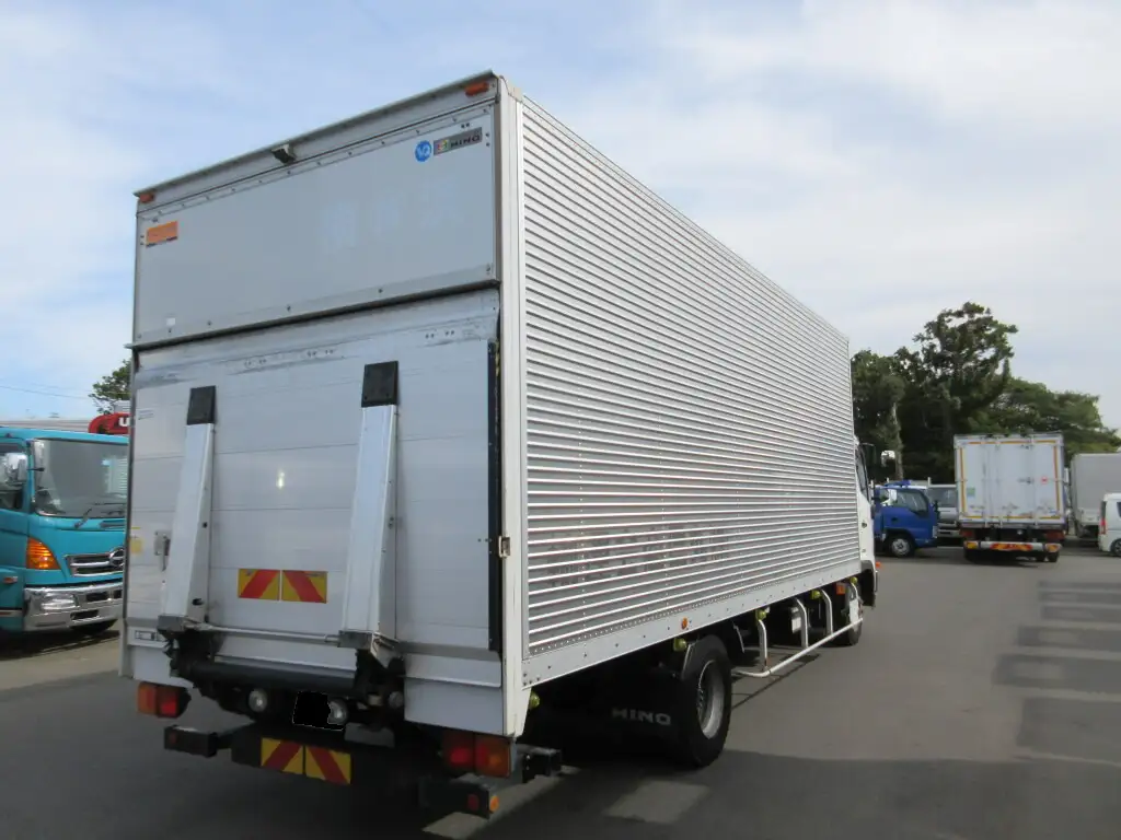 日野 レンジャー 中型/増トン アルミバン パワーゲート 床鉄板の中古トラック画像3