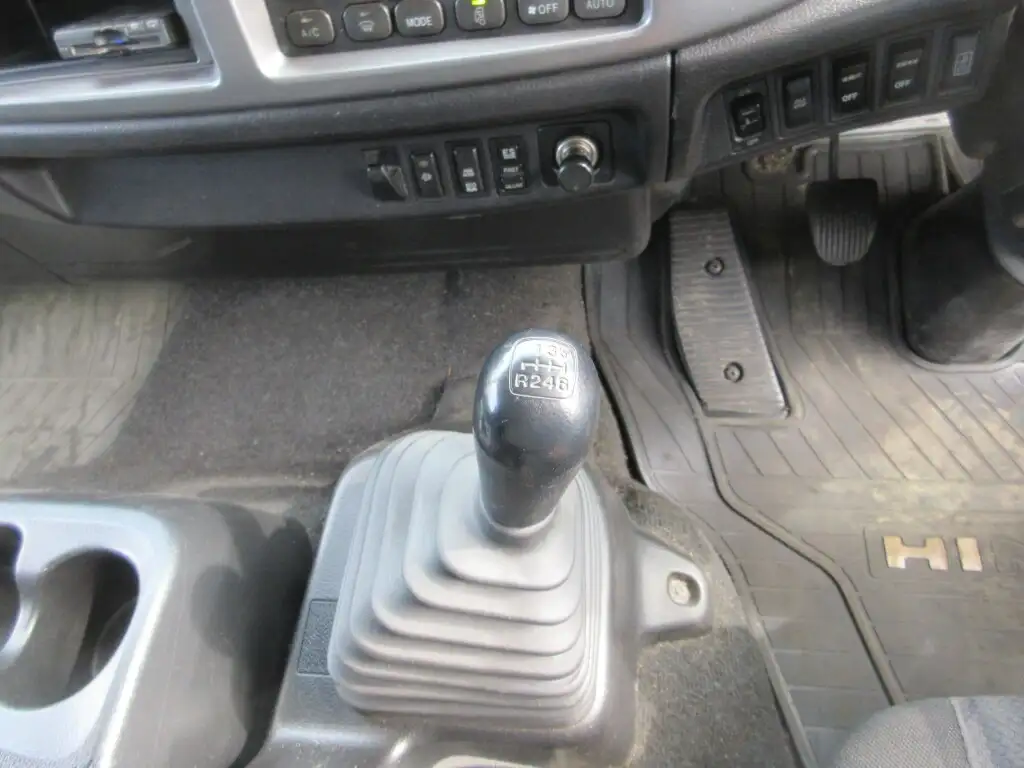 日野 レンジャー 中型/増トン アルミバン パワーゲート 床鉄板の中古トラック画像14