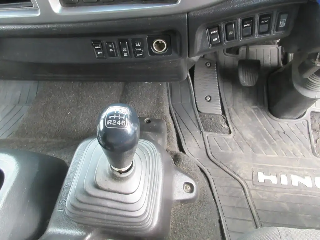 日野 レンジャー 中型/増トン ウイング パワーゲート エアサスの中古トラック画像15