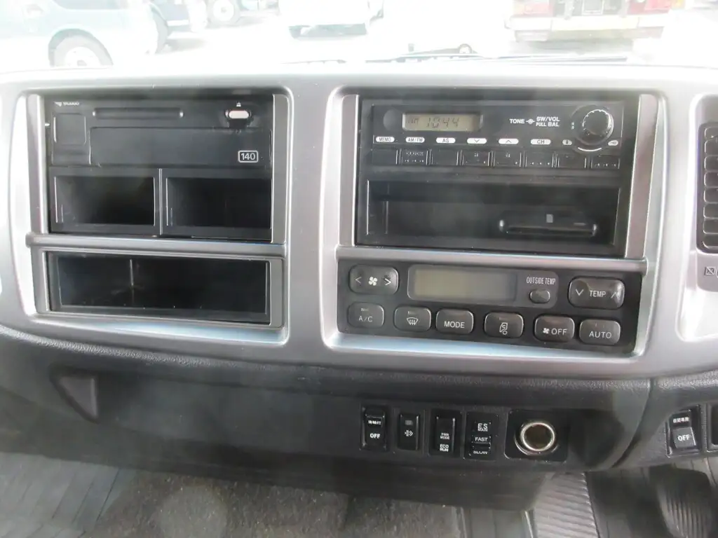 日野 レンジャー 中型/増トン ウイング パワーゲート エアサスの中古トラック画像16