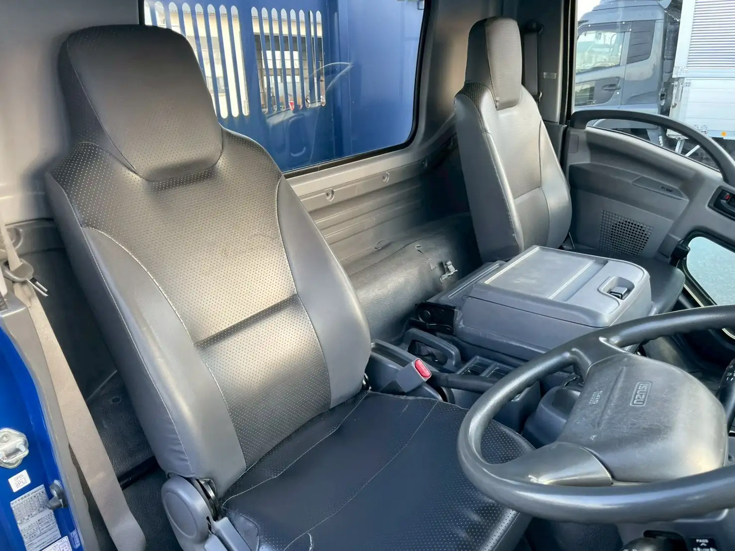 いすゞ フォワード 中型/増トン ダンプ コボレーン TKG-FRR90S2の中古トラック画像8