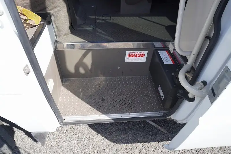 三菱 ローザ 小型 バス マイクロバス TPG-BE640Jの中古トラック画像4