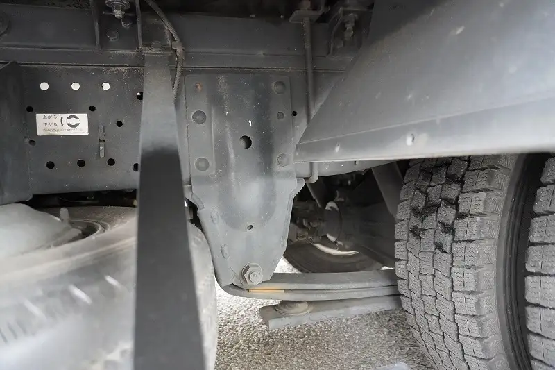 いすゞ エルフ 小型 アルミバン パワーゲート サイドドアの中古トラック画像像17