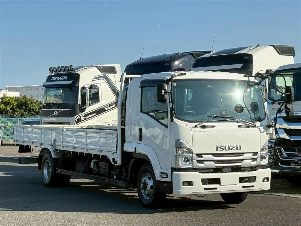 いすゞ フォワード 中型/増トン 平ボディ ベッド 2PG-FRR90S2の中古トラック画像3