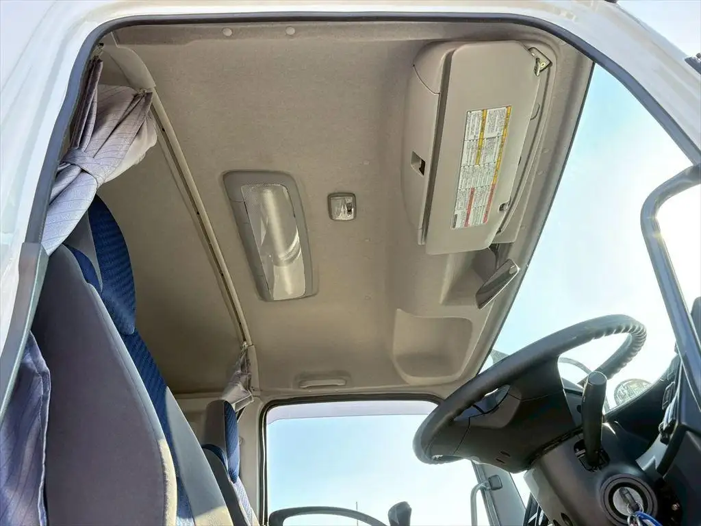 いすゞ フォワード 中型/増トン 平ボディ ベッド 2PG-FRR90S2の中古トラック画像15