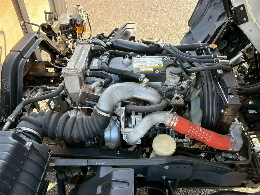 いすゞ フォワード 中型/増トン 平ボディ ベッド 2PG-FRR90S2の中古トラック画像20