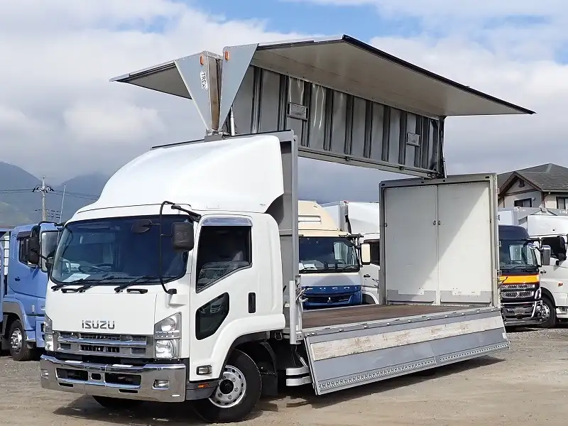 いすゞ フォワード 中型/増トン ウイング エアサス ベッド の中古トラック【車両No.200163】