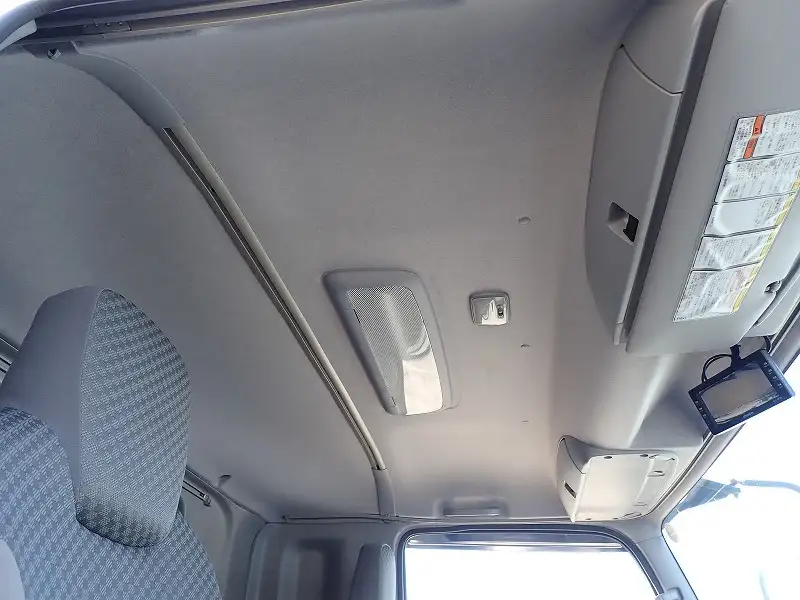 いすゞ フォワード 中型/増トン ウイング エアサス ベッドの中古トラック画像16