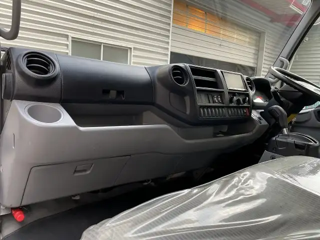 日野 デュトロ 小型 平ボディ Wキャブ パワーゲートの中古トラック画像13