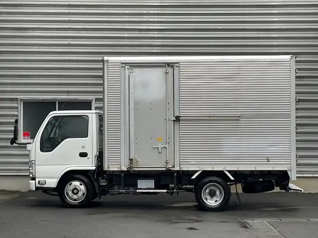 いすゞ エルフ 小型 アルミバン サイドドア 3枚観音の中古トラック画像3