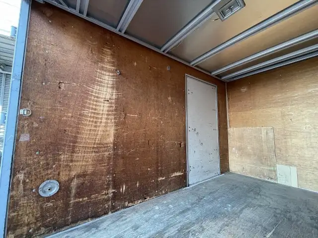 いすゞ エルフ 小型 アルミバン サイドドア TKG-NJR85ANの中古トラック画像7