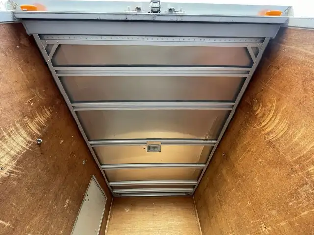 いすゞ エルフ 小型 アルミバン サイドドア TKG-NJR85ANの中古トラック画像8