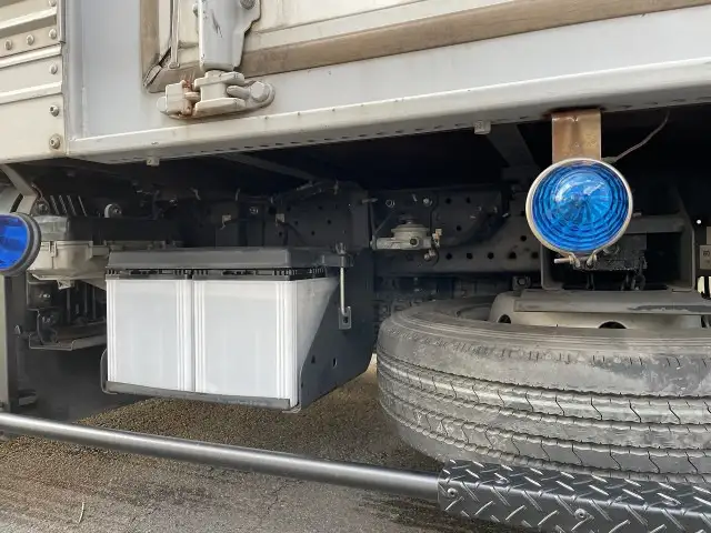 いすゞ エルフ 小型 アルミバン サイドドア TKG-NJR85ANの中古トラック画像像17