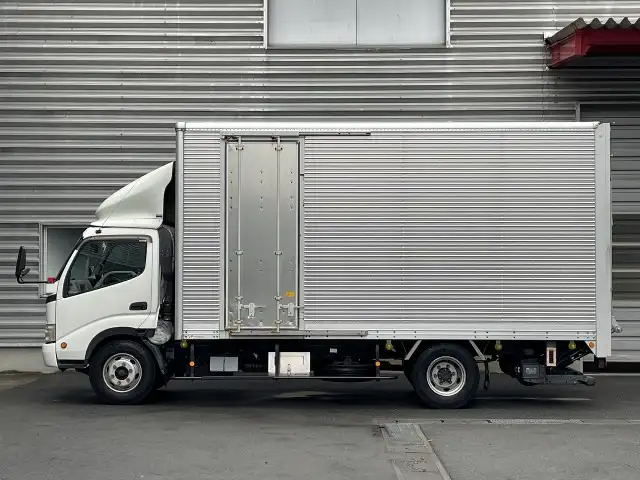 日野 デュトロ 小型 アルミバン パワーゲート サイドドアの中古トラック画像3