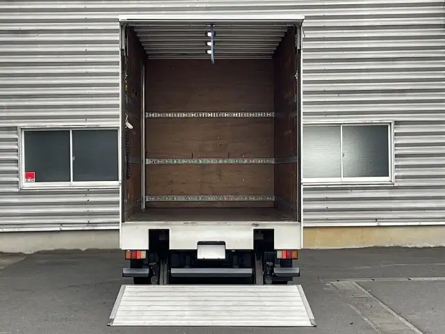 日野 デュトロ 小型 アルミバン パワーゲート サイドドアの中古トラック画像5