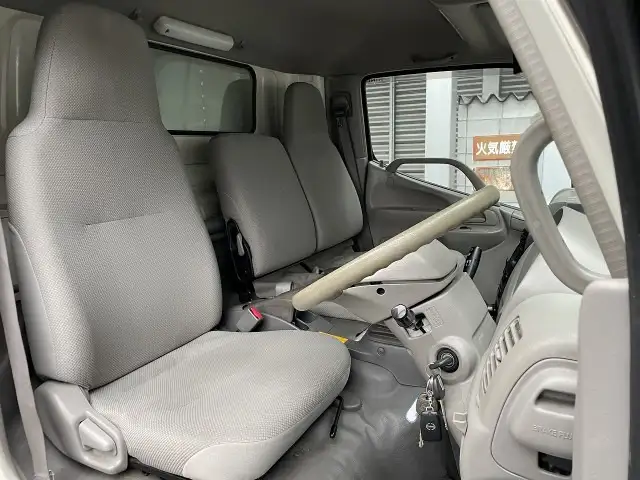 日野 デュトロ 小型 アルミバン パワーゲート サイドドアの中古トラック画像12