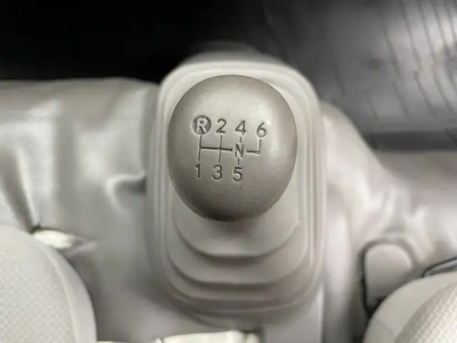 日野 デュトロ 小型 アルミバン パワーゲート サイドドアの中古トラック画像16