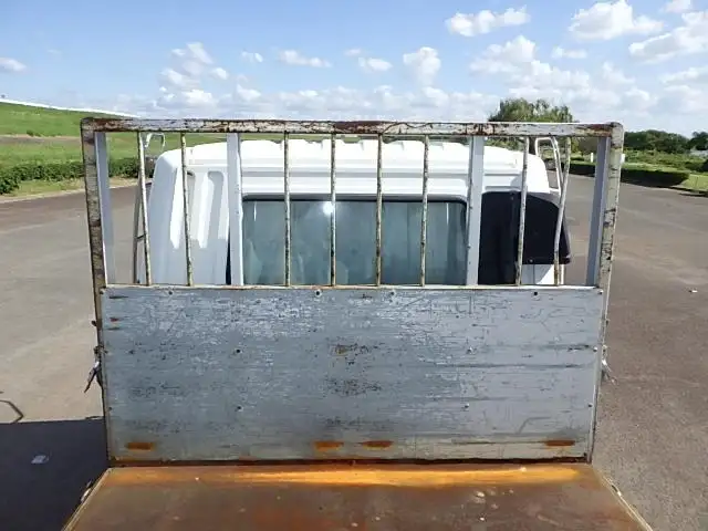 三菱 ファイター 中型/増トン 平ボディ 床鉄板 アルミブロックの中古トラック画像7