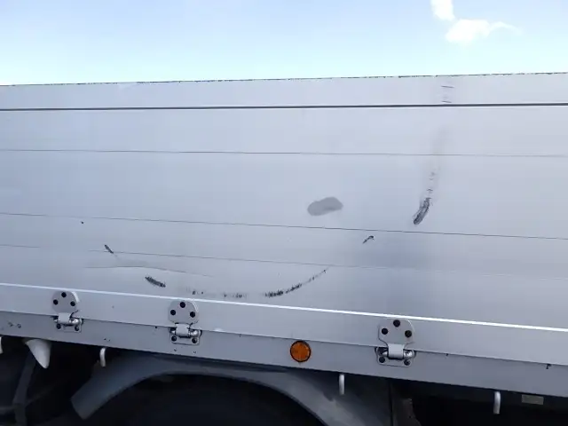 三菱 ファイター 中型/増トン 平ボディ 床鉄板 アルミブロックの中古トラック画像9