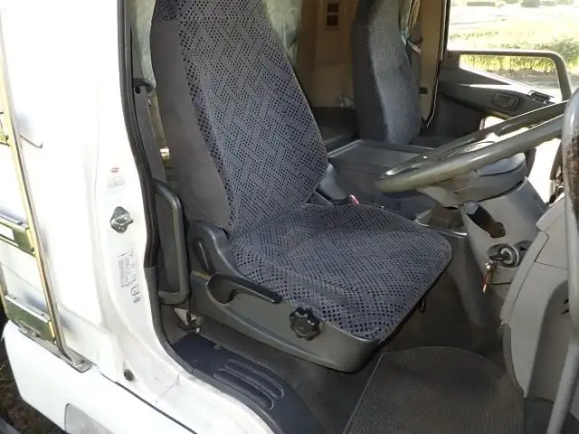 三菱 ファイター 中型/増トン 平ボディ 床鉄板 アルミブロックの中古トラック画像11