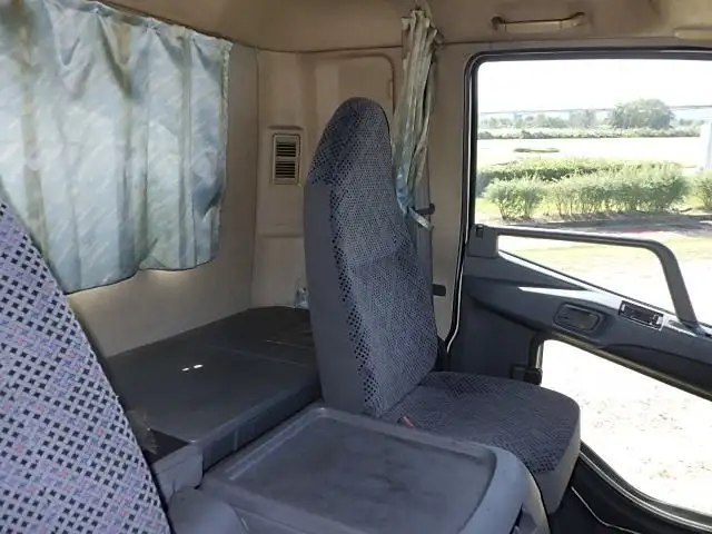 三菱 ファイター 中型/増トン 平ボディ 床鉄板 アルミブロックの中古トラック画像10