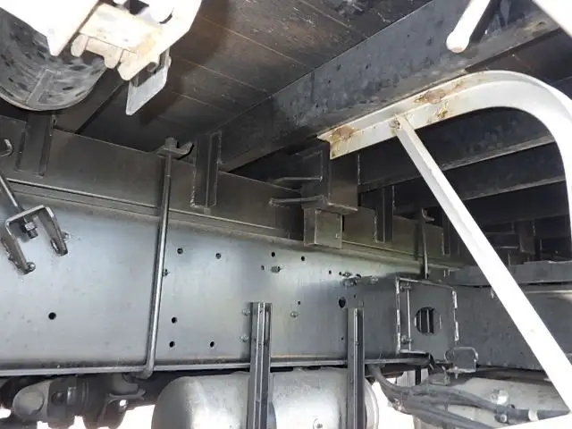 いすゞ ギガ 大型 平ボディ 床鉄板 アルミブロックの中古トラック画像15