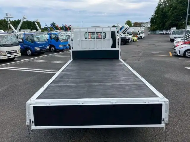 三菱 キャンター 小型 平ボディ  H30の中古トラック画像4