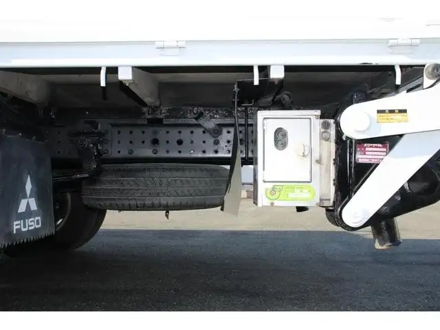 三菱 キャンター 小型 平ボディ Wキャブ パワーゲートの中古トラック画像像17
