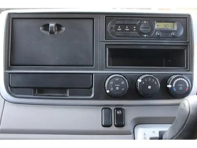 三菱 キャンター 小型 平ボディ Wキャブ パワーゲートの中古トラック画像11