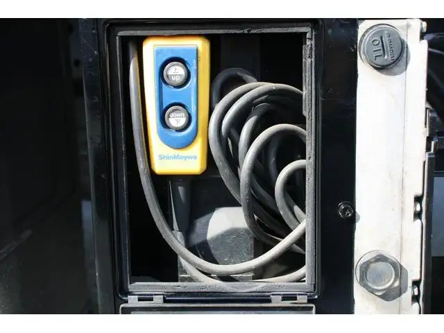 いすゞ エルフ 小型 平ボディ パワーゲート の中古トラック画像15