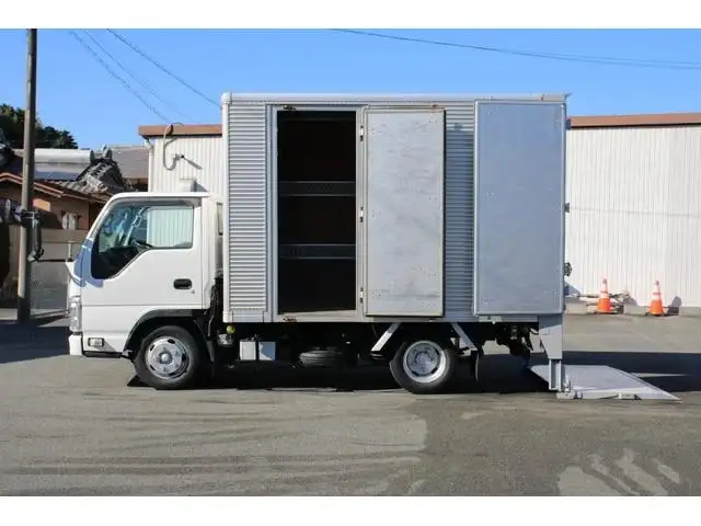 いすゞ エルフ 小型 アルミバン パワーゲート サイドドアの中古トラック画像4
