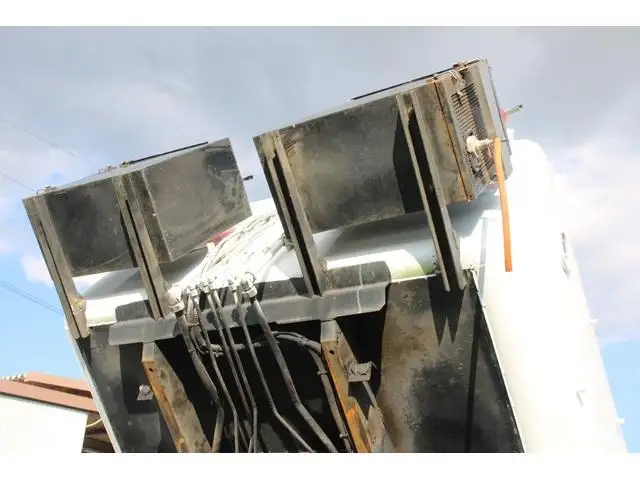 いすゞ エルフ 小型 パッカー車 巻き込み式 回転ダンプ式の中古トラック画像13