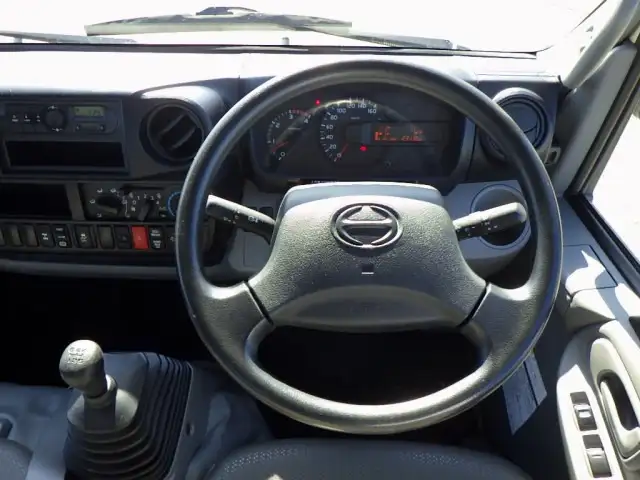 日野 デュトロ 小型 平ボディ TKG-XZU695M H29の中古トラック画像11