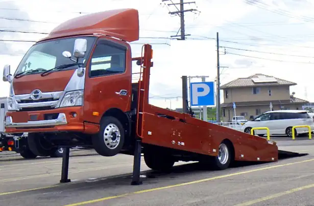 日野 デュトロ 小型 車両重機運搬 ラジコン ウインチ の中古トラック【車両No.200193】