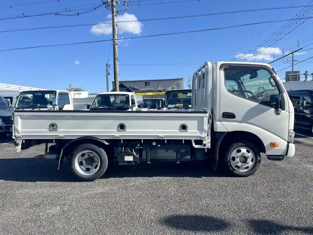 トヨタ ダイナ 小型 平ボディ 2DG-GDY231 R3の中古トラック画像2