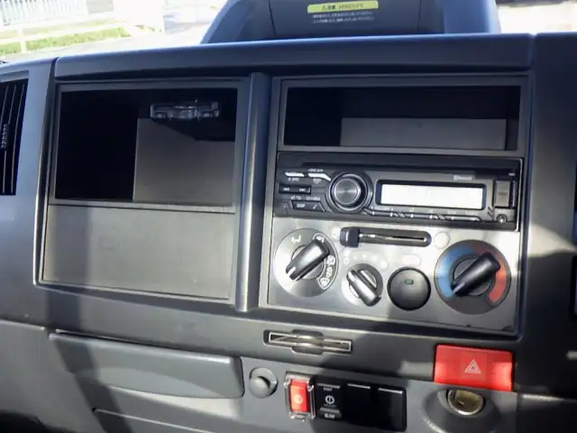 いすゞ エルフ 小型 平ボディ 2RG-NPR88AR R4の中古トラック画像13