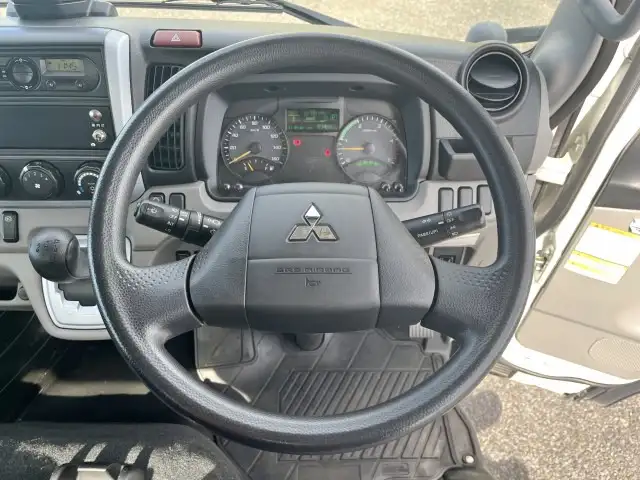 三菱 キャンター 小型 冷凍冷蔵 中温 サイドドアの中古トラック画像12